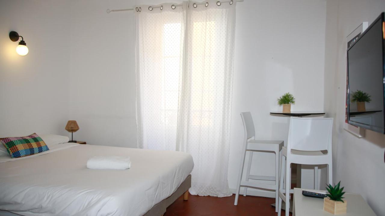 L'Hacienda Apartment อองทีบส์ ภายนอก รูปภาพ
