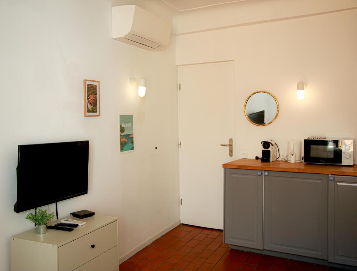 L'Hacienda Apartment อองทีบส์ ภายนอก รูปภาพ